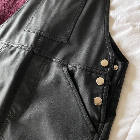 Vegan Leather Jumper - Picture 5 of 6